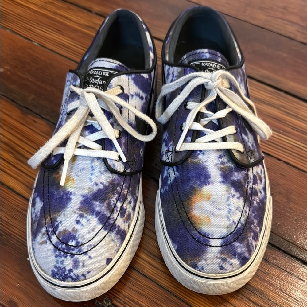 NIKE x Stefan Janoski | Tie-Dye Nike Sneakers